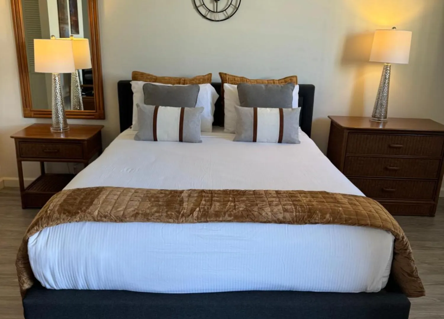 1414- Heart Of Waikiki With Kitchen - Free Parking - City View ホノルル 別荘